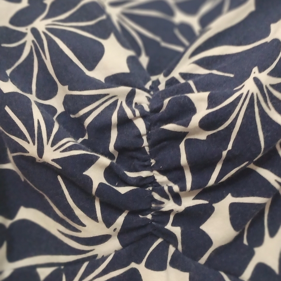 Tommy Bahama blue/white design strap sundress. Size L. Very good condition. - Picture 2 of 6